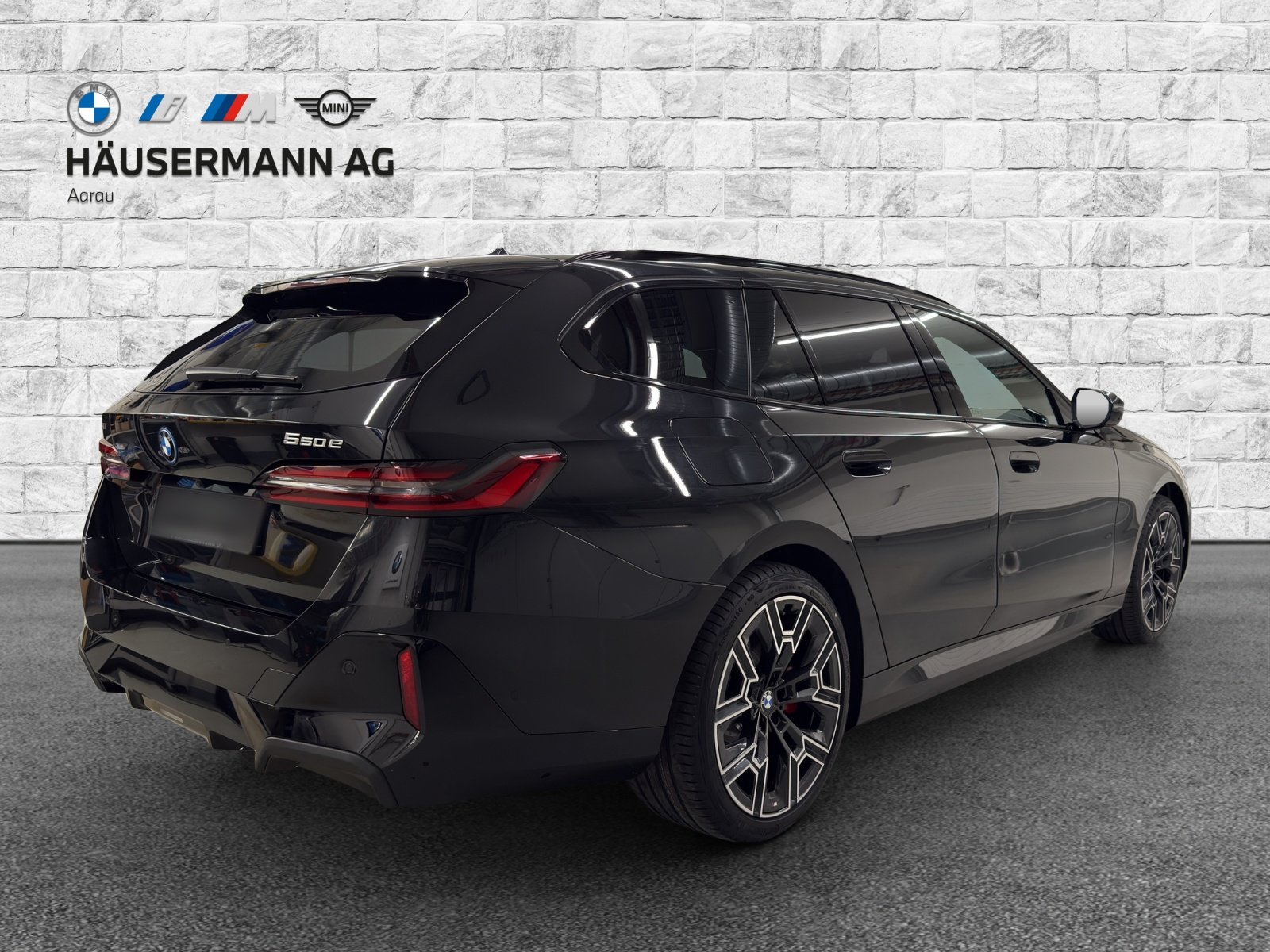 BMW 550e Touring M Sport Steptronic, Plug-in-Hybrid Benzina/Elettrica, Auto nuove, Automatico - 5