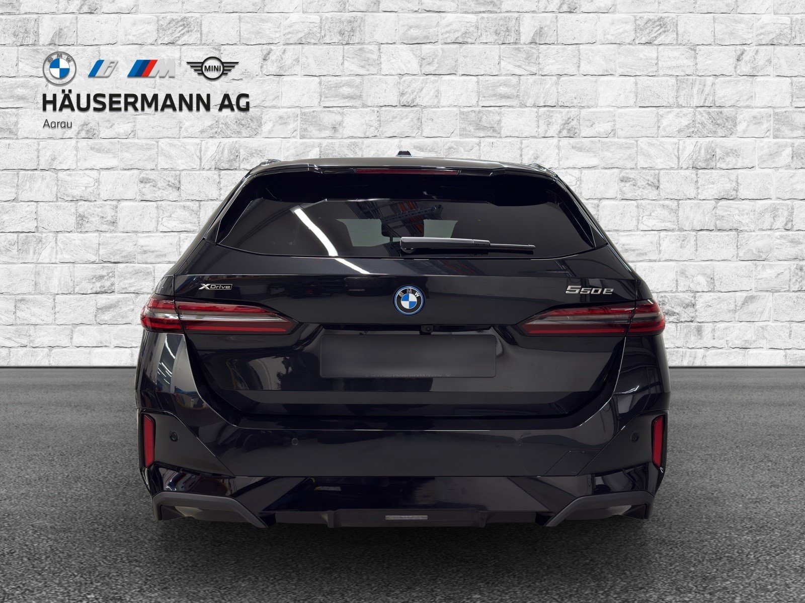 BMW 550e Touring M Sport Steptronic, Plug-in-Hybrid Benzina/Elettrica, Auto nuove, Automatico - 6