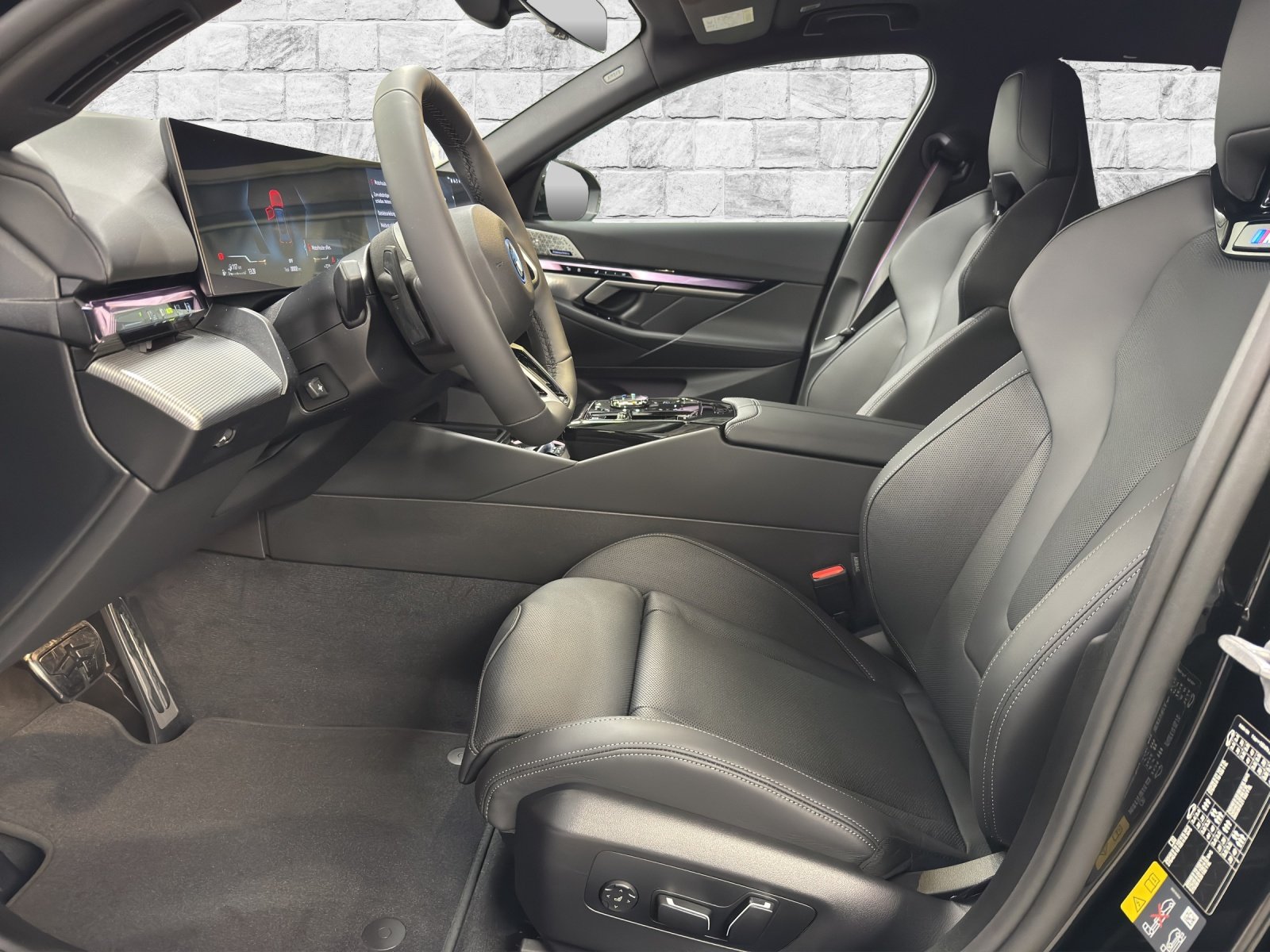 BMW 550e Touring M Sport Steptronic, Plug-in-Hybrid Benzina/Elettrica, Auto nuove, Automatico - 7