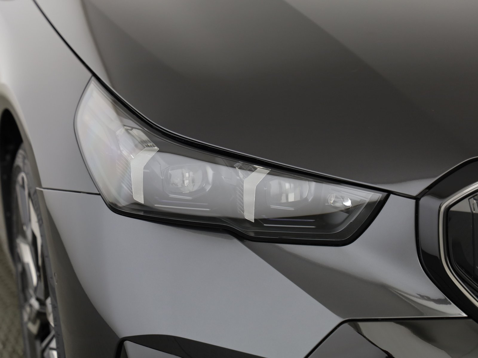 BMW 550e Touring, Plug-in-Hybrid Benzin/Elektro, Neuwagen, Automatik - 6