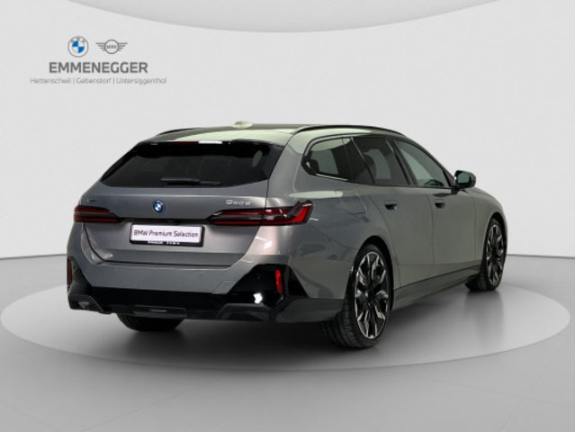 BMW 550e xDr M Sport Pro Tour, Voll-Hybrid Benzin/Elektro, Occasion / Gebraucht, Automatik - 5
