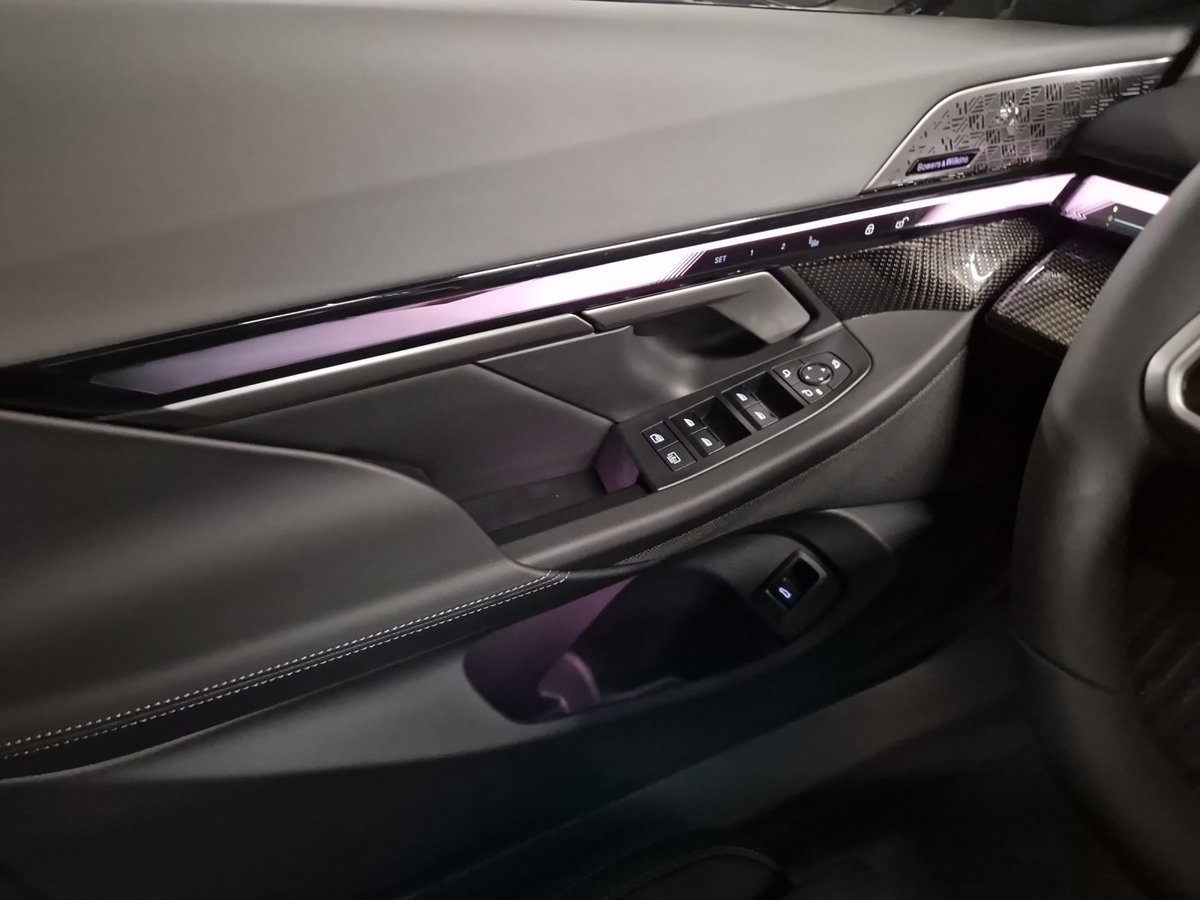 BMW 550e M Sport Pro Steptronic, Plug-in-Hybrid Benzin/Elektro, Neuwagen, Automatik - 6