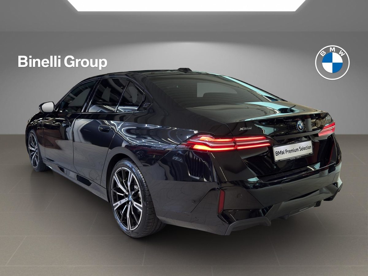 BMW 550e xDrive M Sport, Plug-in-Hybrid Benzin/Elektro, Occasion / Gebraucht, Automatik - 3