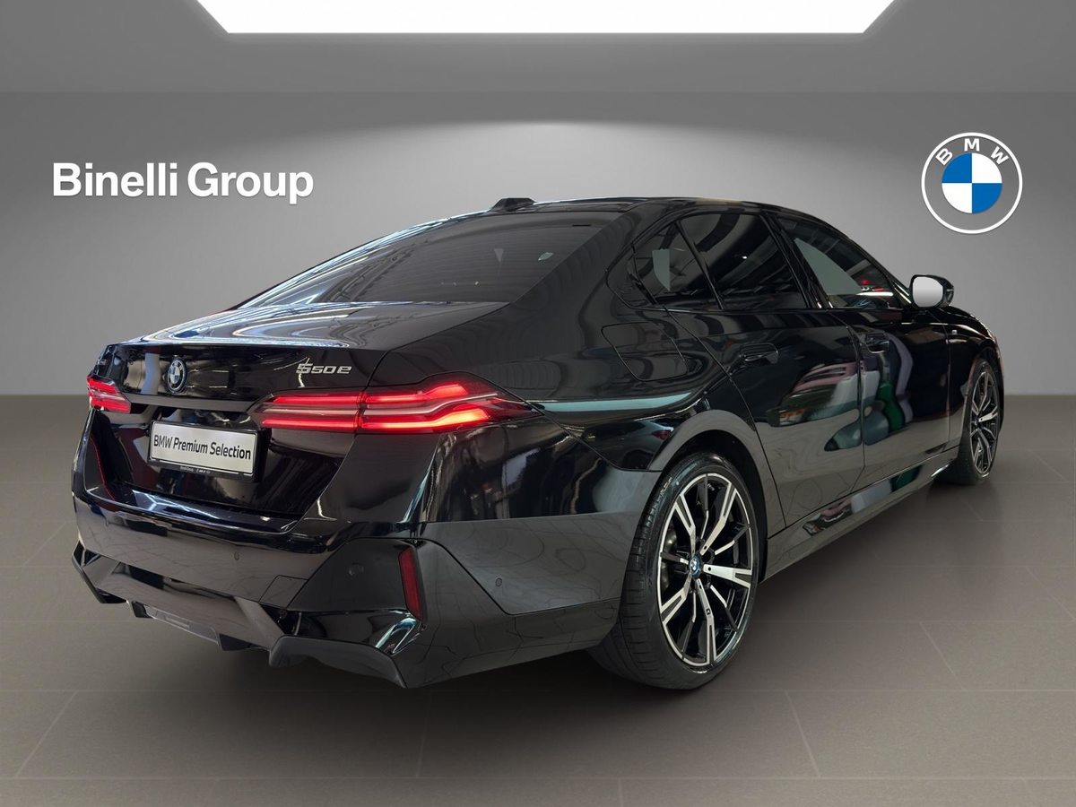 BMW 550e xDrive M Sport, Plug-in-Hybrid Benzin/Elektro, Occasion / Gebraucht, Automatik - 5