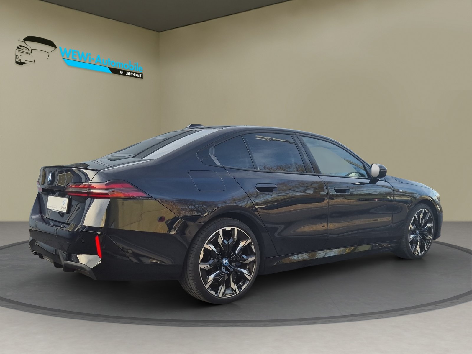 BMW 550e M Sport Pro Steptronic, Hybride Rechargeable Essence/Électricité, Occasion / Utilisé, Automatique - 7