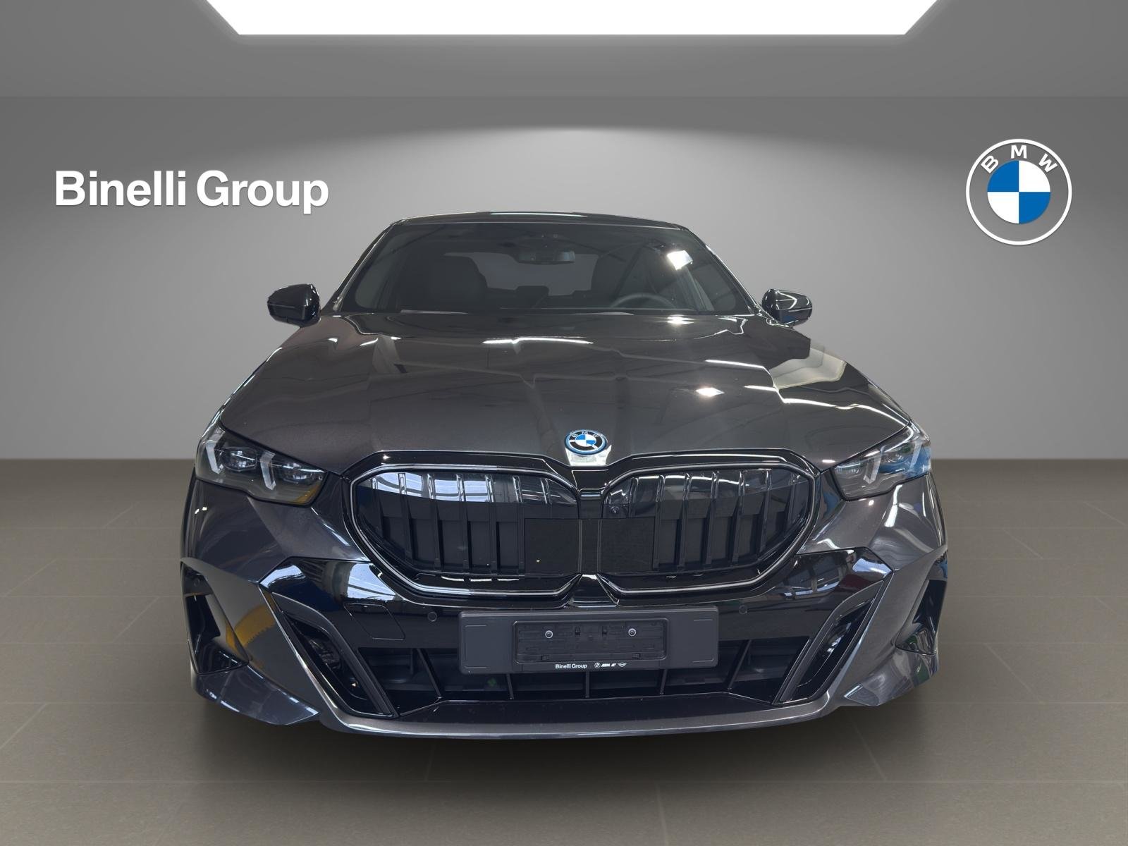 BMW 550e, Plug-in-Hybrid Benzin/Elektro, Occasion / Gebraucht, Automatik - 2