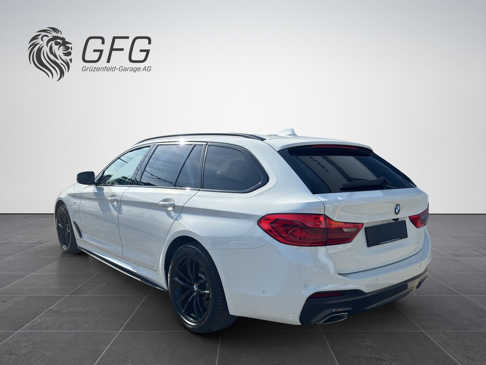 BMW 5er Reihe G31 Touring 520d paddles, Diesel, Occasion / Gebraucht, Automatik - 4