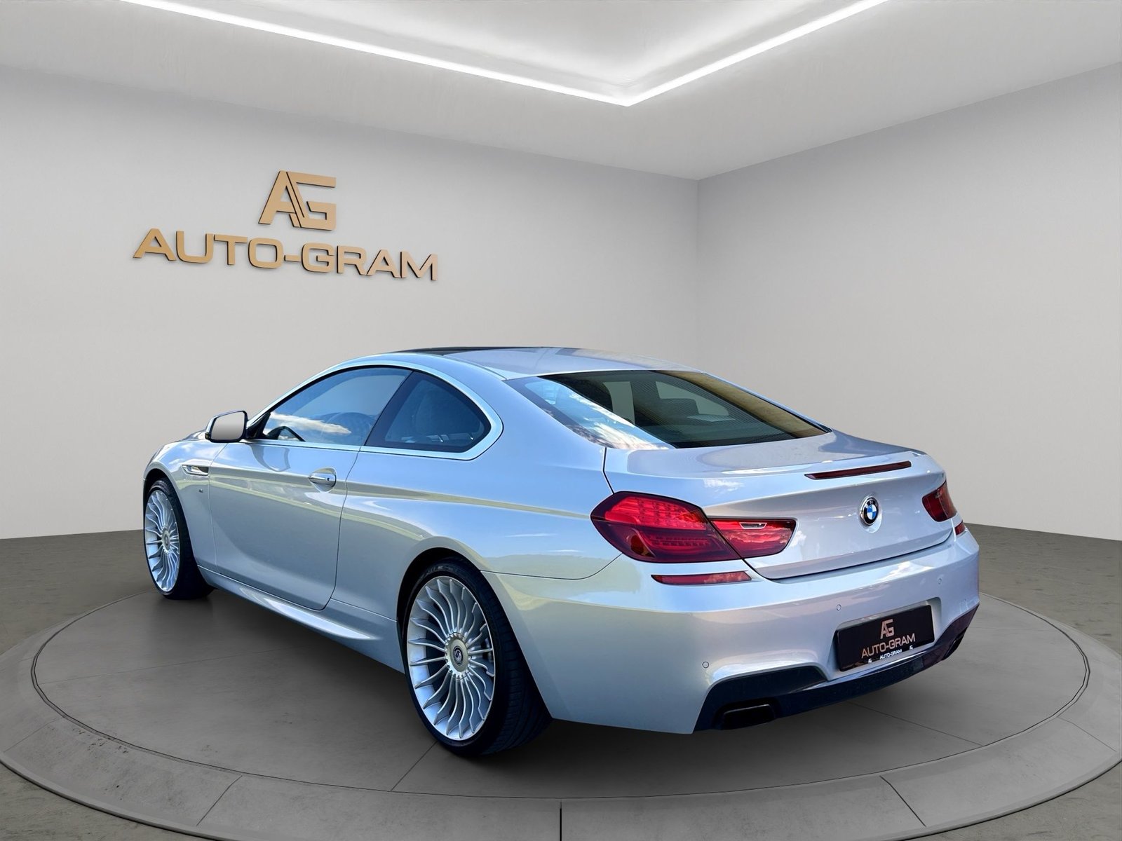 BMW 650i Coupé, Essence, Occasion / Utilisé, Automatique - 3