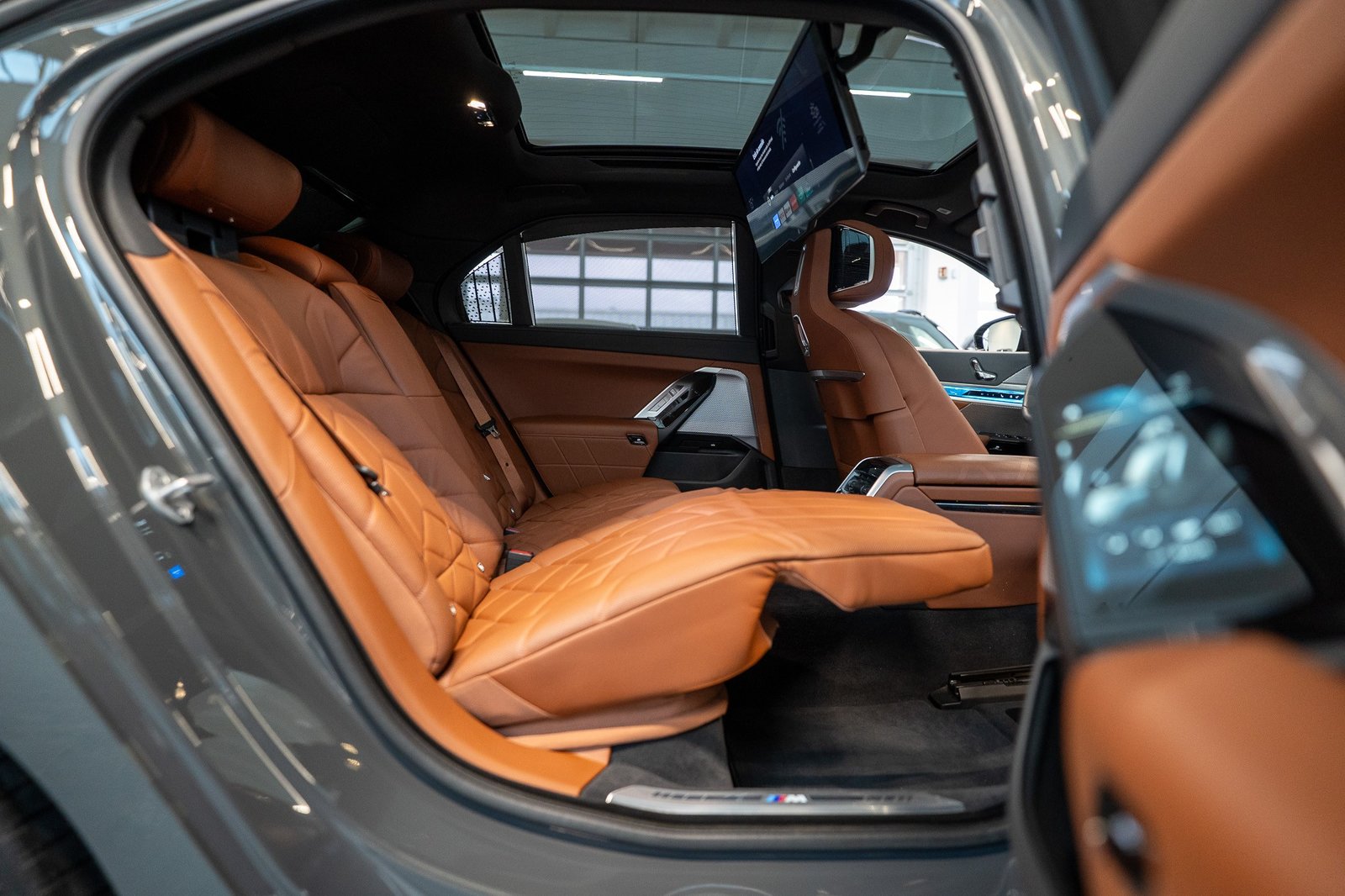 BMW 740d M Sport / Captains Chair / Theatre Screen /, Diesel, Occasioni / Usate, Automatico - 2