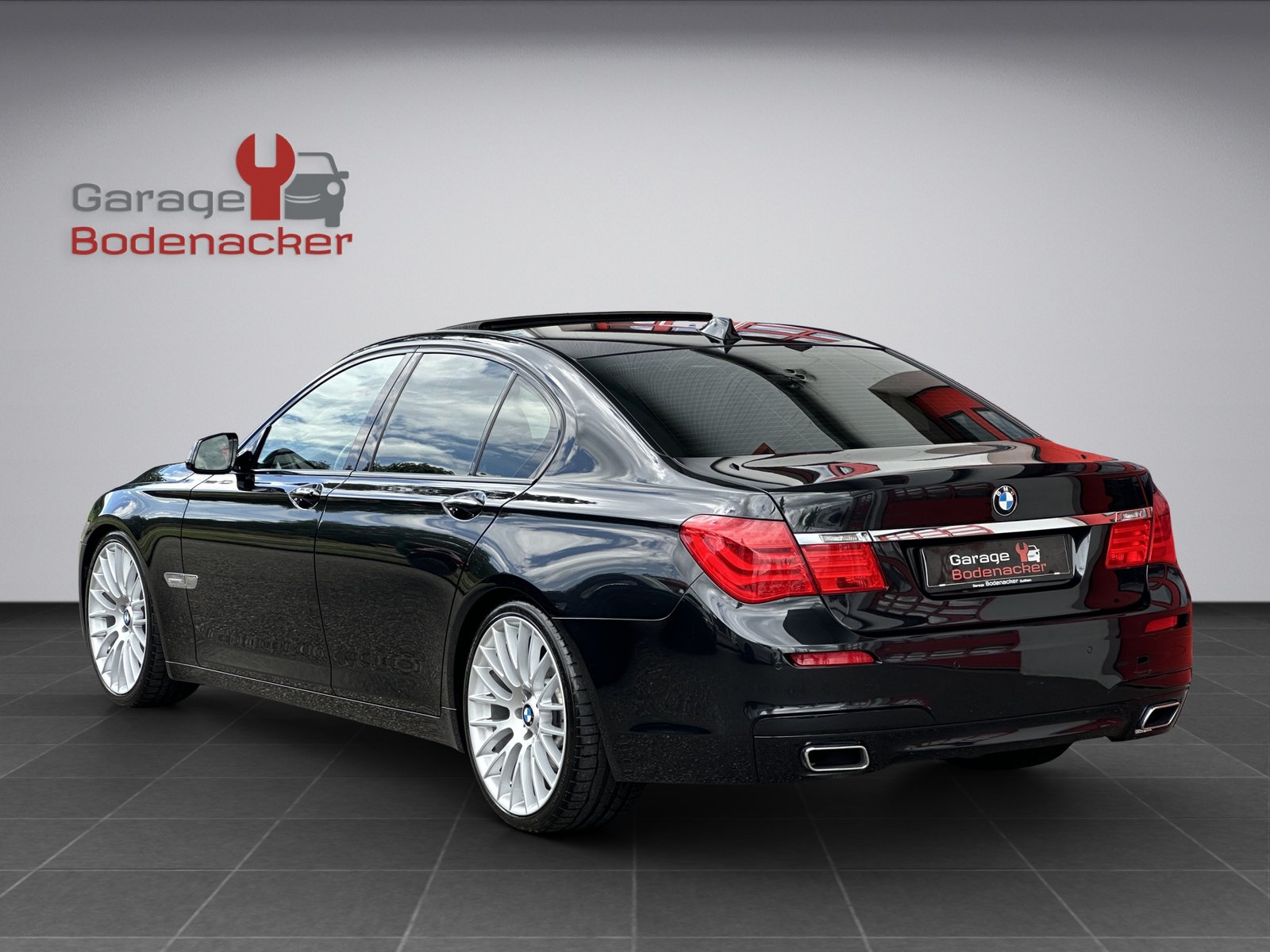 BMW 740d M Sport Paket, Diesel, Second hand / Used, Automatic - 4