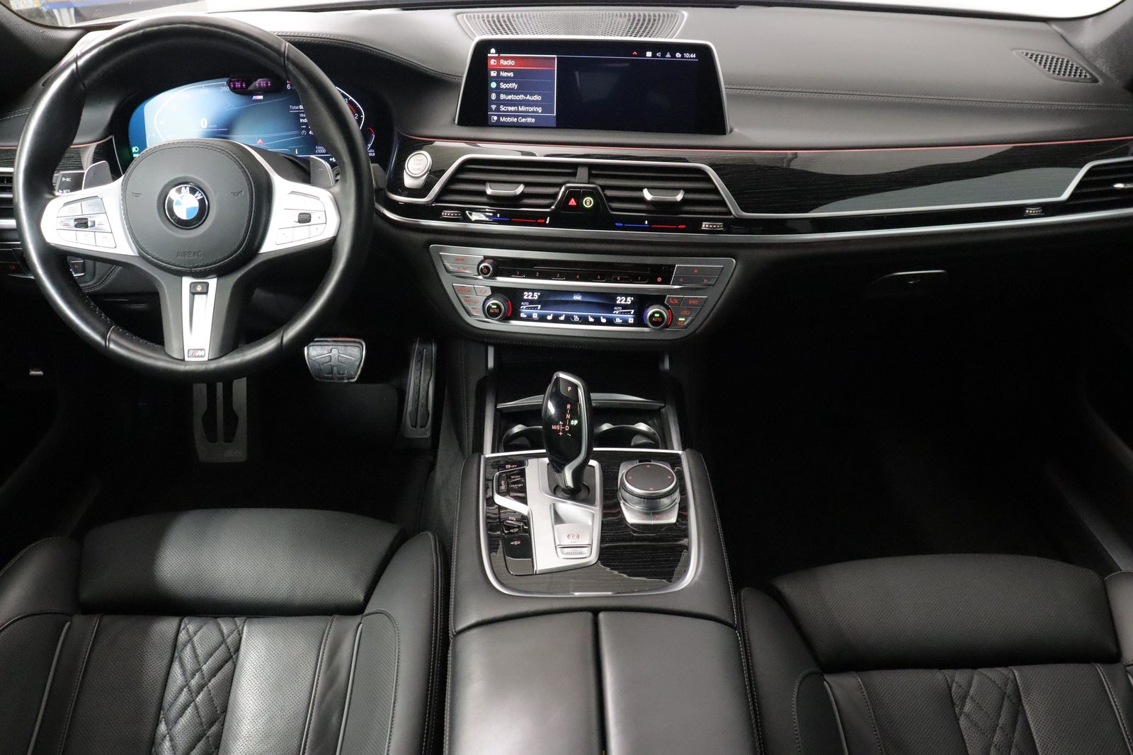 BMW 740d xDrive, Mild-Hybrid Diesel/Electric, Second hand / Used, Automatic - 7