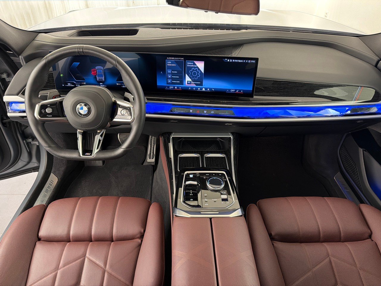 BMW 740d 48V M Sport, Mild-Hybrid Diesel/Elektro, Occasion / Gebraucht, Automatik - 7