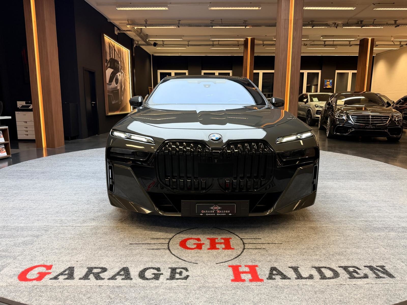 BMW 740d xDrive M-Sport, Hybride Léger Diesel/Électricité, Occasion / Utilisé, Automatique - 2