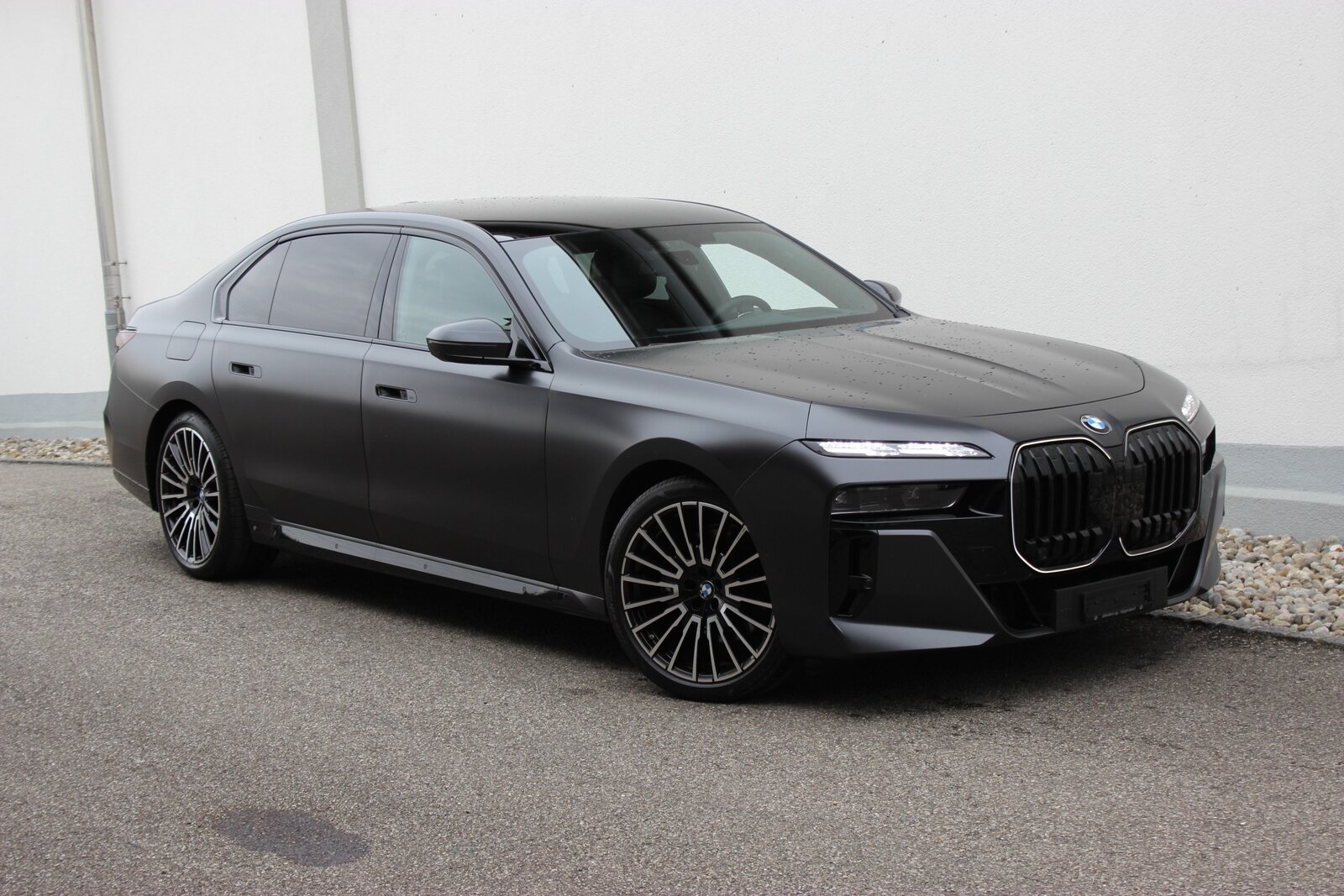 BMW 740d 48V M Sport Pro FOND-ENTERTAINMENT EXPERIENCE 1.88-LE