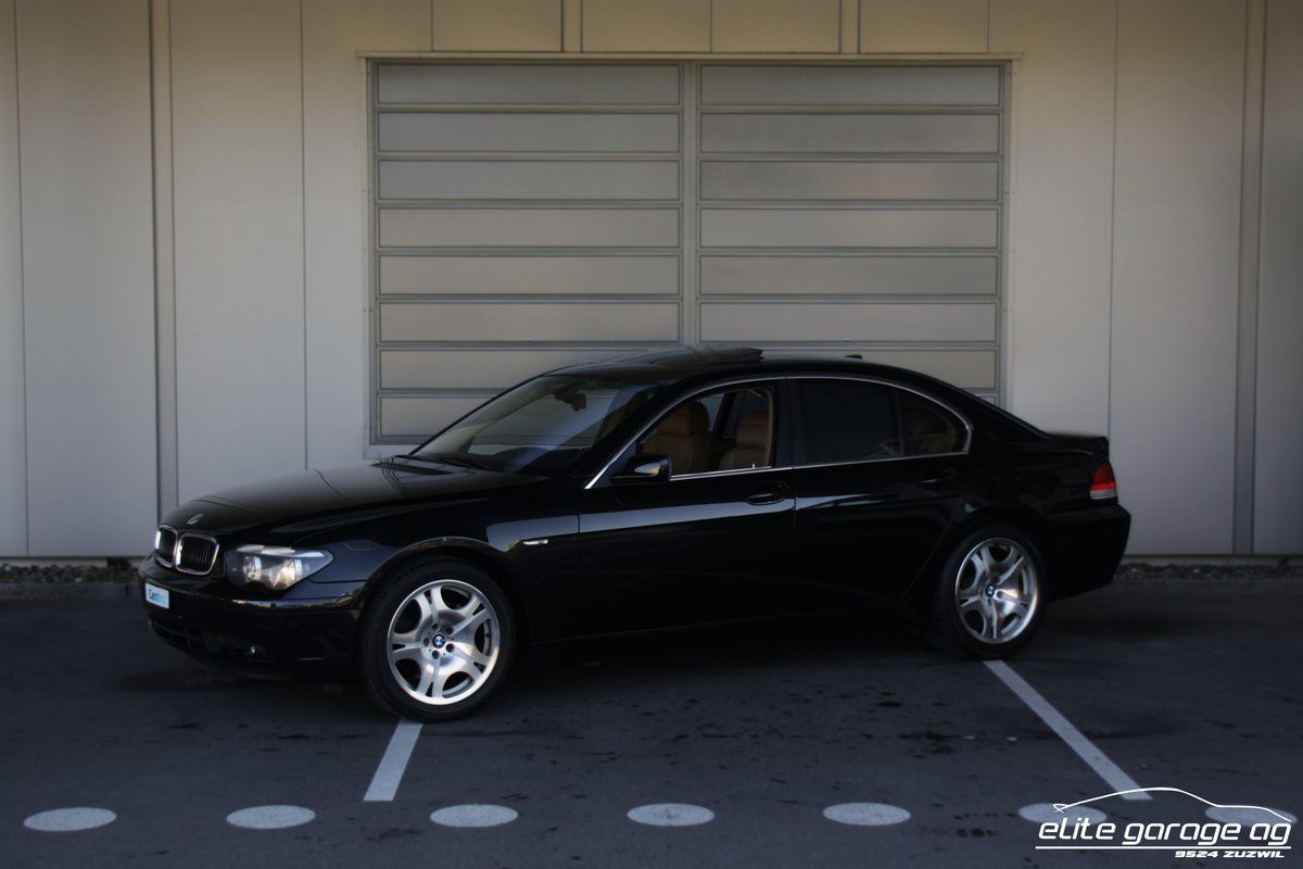 BMW 745i