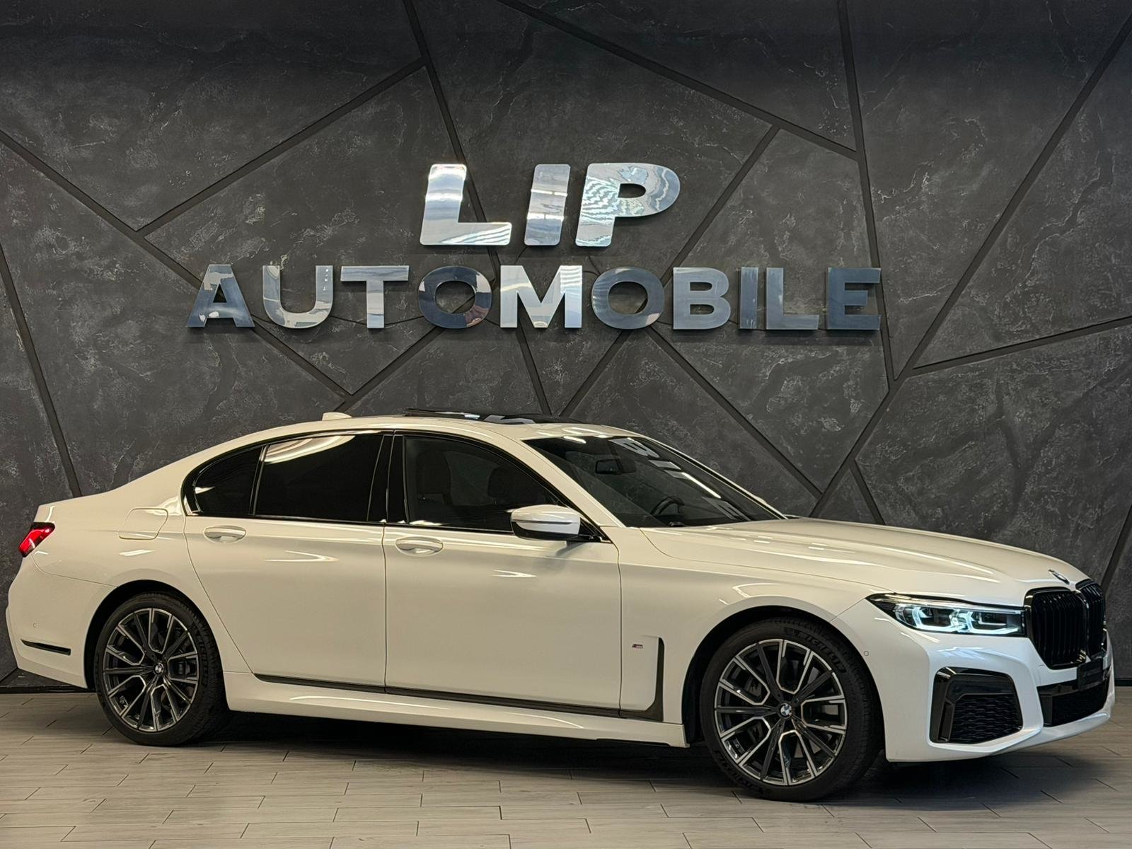 BMW 745Le M Sport Steptronic, Voll-Hybrid Benzin/Elektro, Occasion / Gebraucht, Automatik - 3