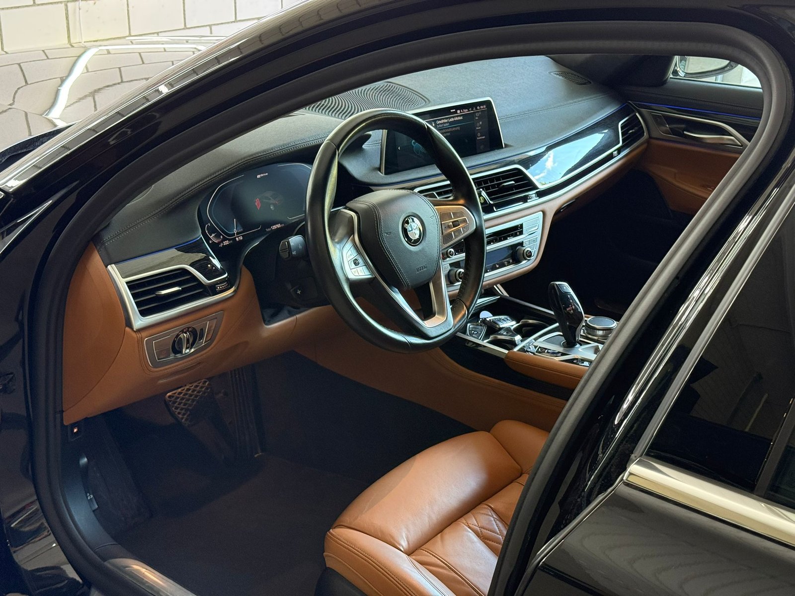 BMW 745Le Steptronic, Hybride Intégral Essence/Électricité, Occasion / Utilisé, Automatique - 7