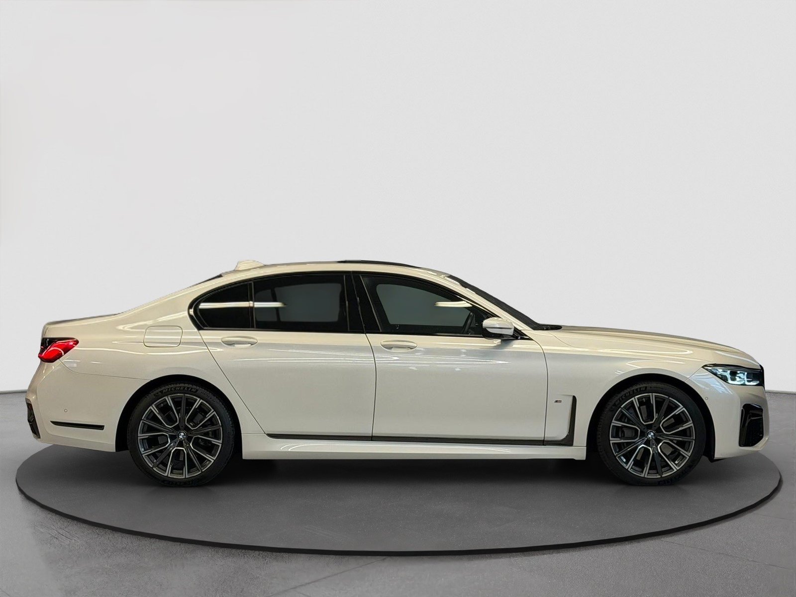 BMW 745Le Steptronic, Voll-Hybrid Benzin/Elektro, Occasion / Gebraucht, Automatik - 5