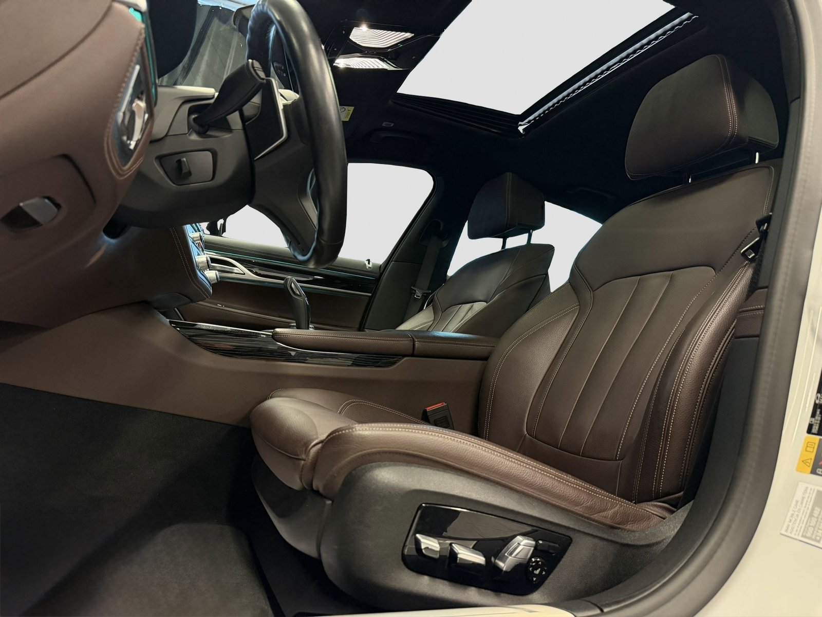 BMW 745Le Steptronic, Voll-Hybrid Benzin/Elektro, Occasion / Gebraucht, Automatik - 7