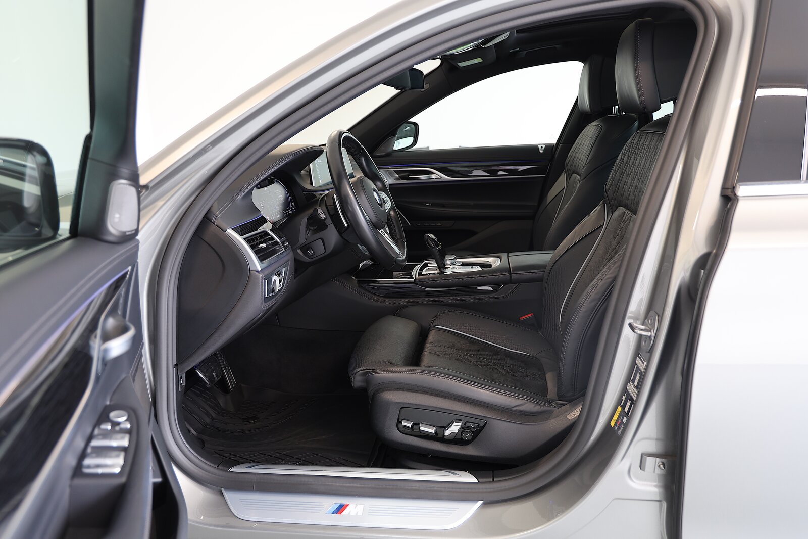 BMW 745Le M-Sport SAG, Plug-in-Hybrid Benzin/Elektro, Occasion / Gebraucht, Automatik - 6
