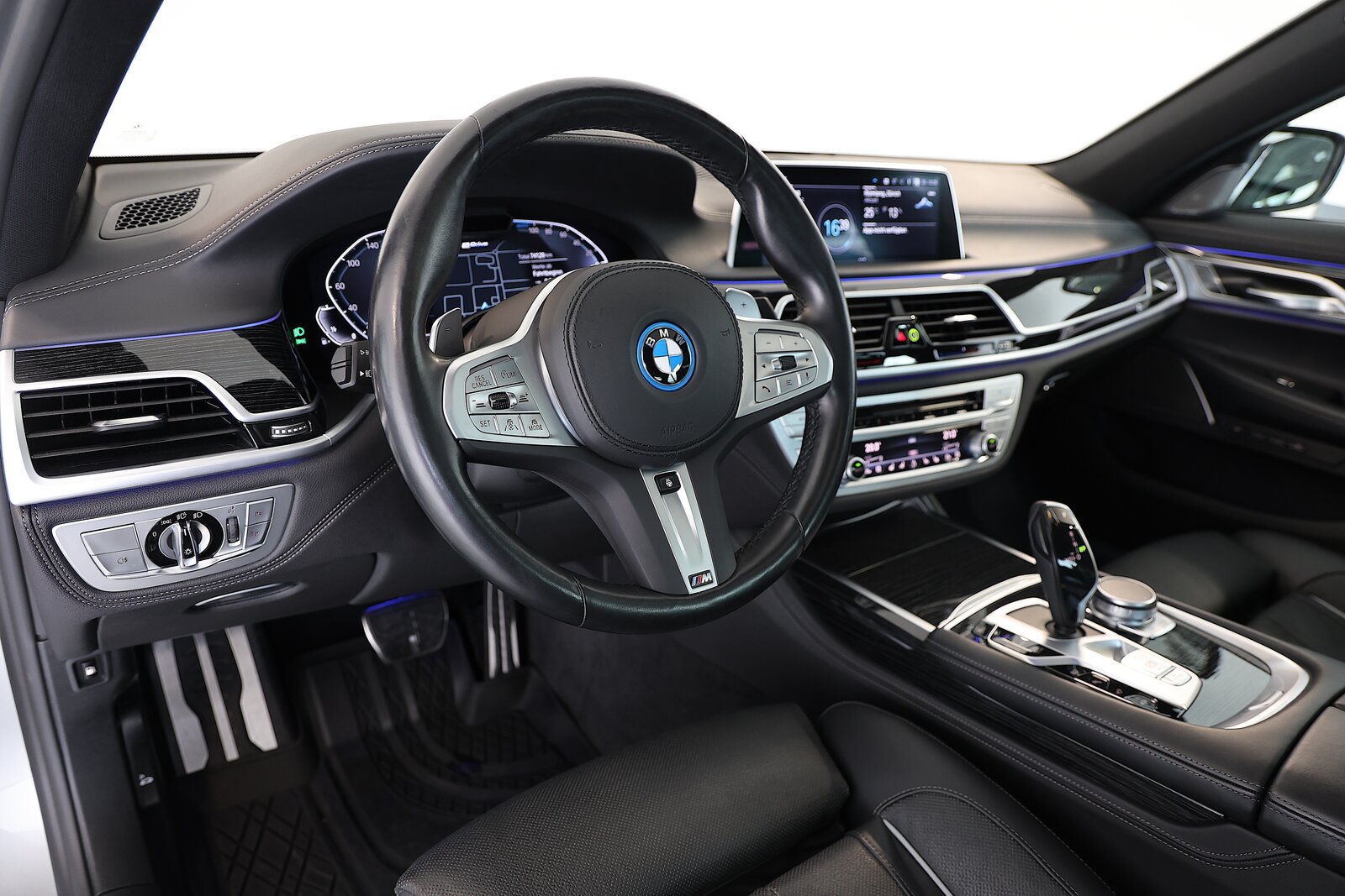 BMW 745Le M-Sport SAG, Plug-in-Hybrid Benzin/Elektro, Occasion / Gebraucht, Automatik - 7
