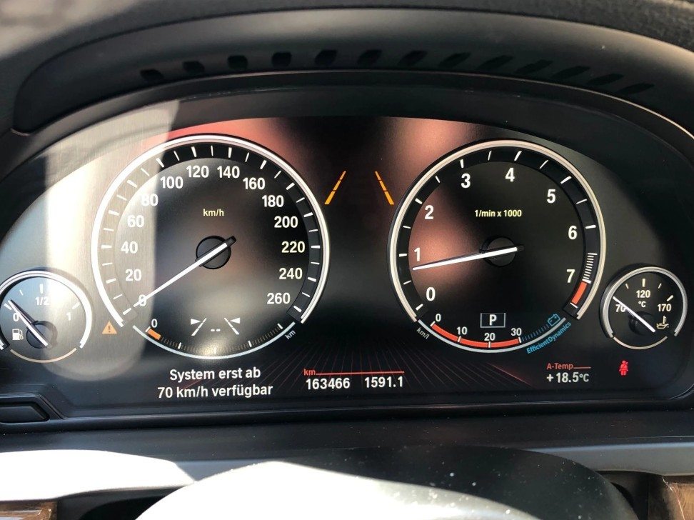 BMW 750i xDrive, Benzin, Occasion / Gebraucht, Automatik - 7