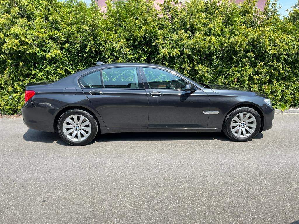 BMW 750i xDrive, Benzin, Occasion / Gebraucht, Automatik - 4