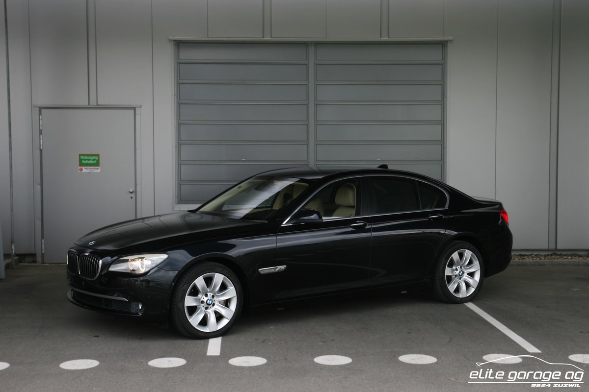 BMW 750i