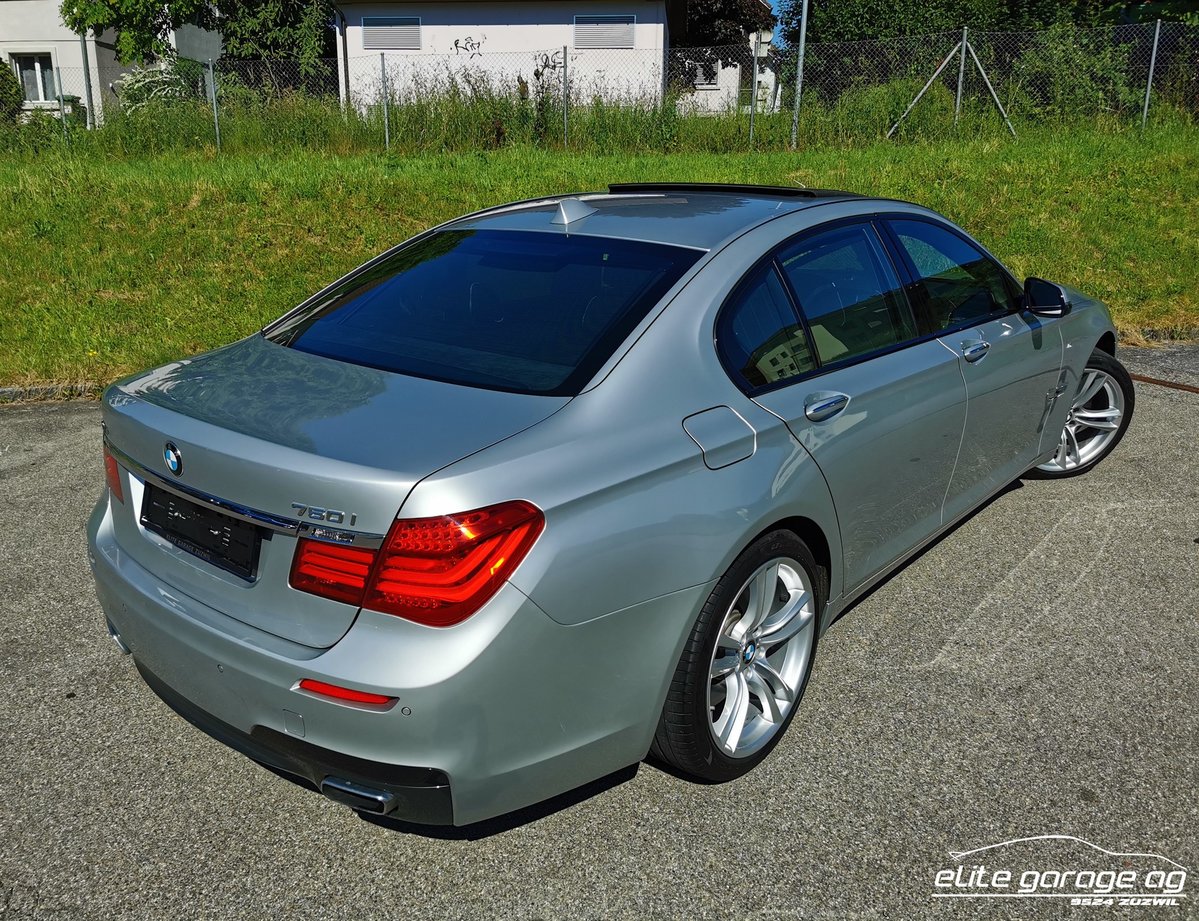 BMW 750i M-Sport, Benzina, Occasioni / Usate, Automatico - 6