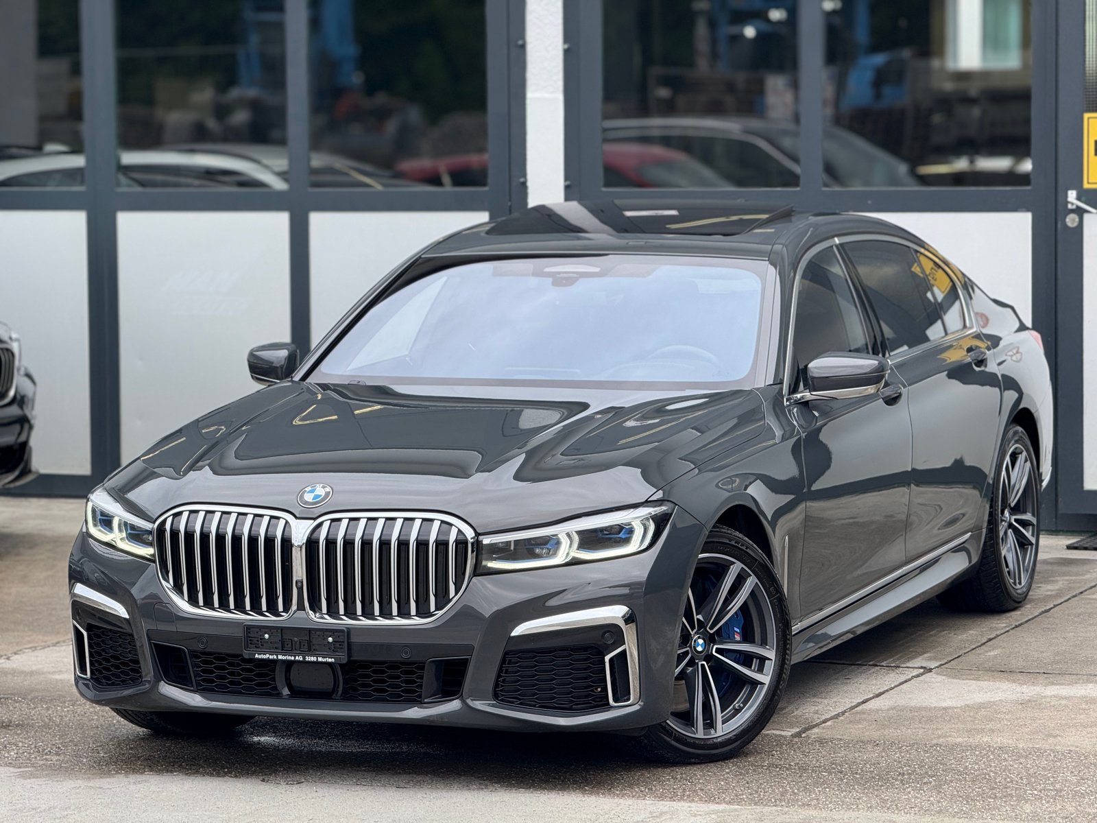 BMW 750Li Steptronic