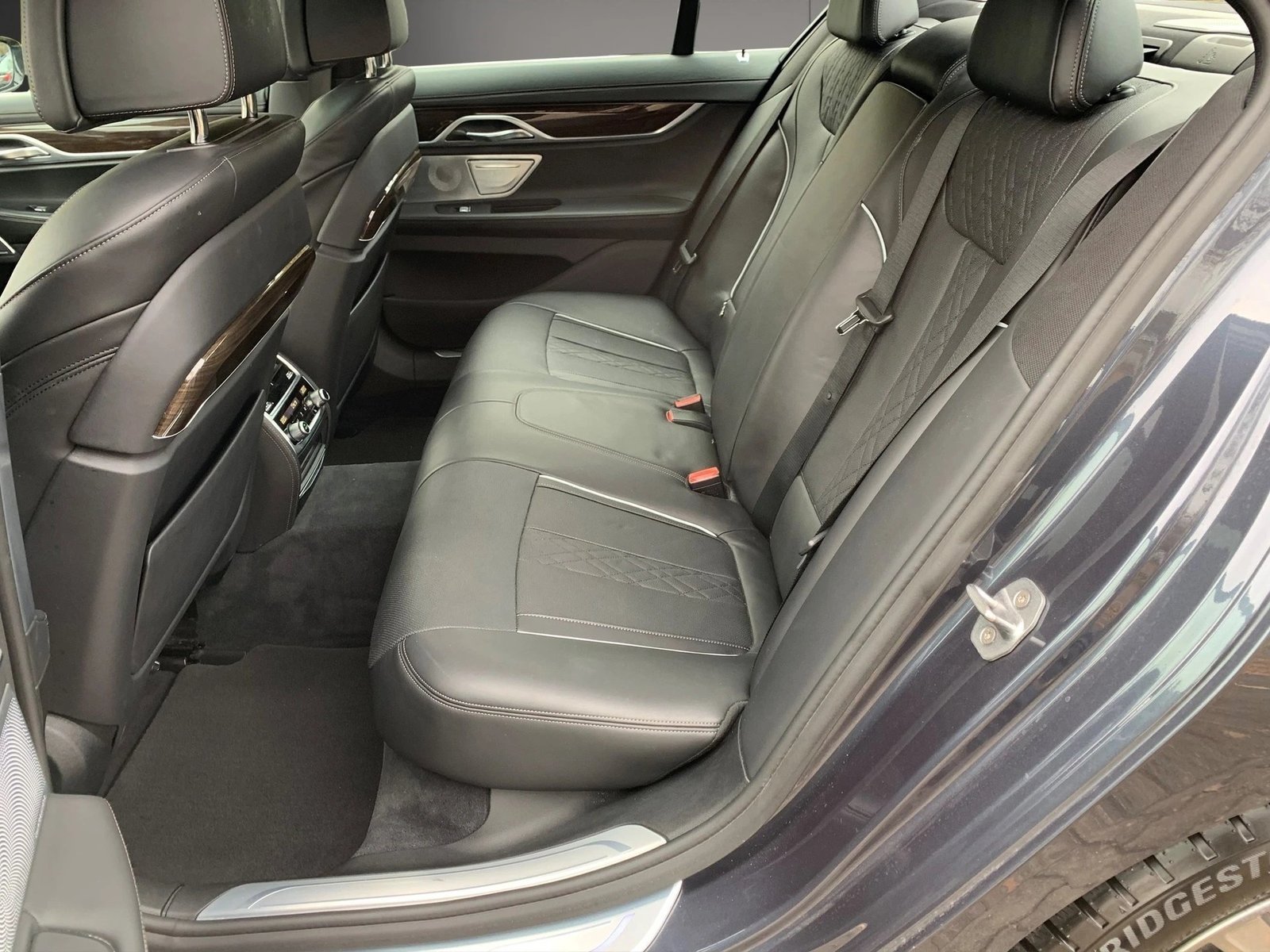 BMW 750i Steptronic, Essence, Occasion / Utilisé, Automatique - 6