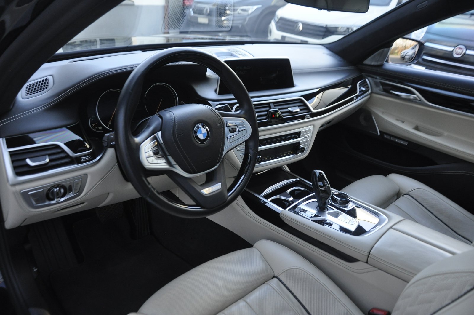 BMW 750Li Steptronic Pure Excellence, Petrol, Second hand / Used, Automatic - 5