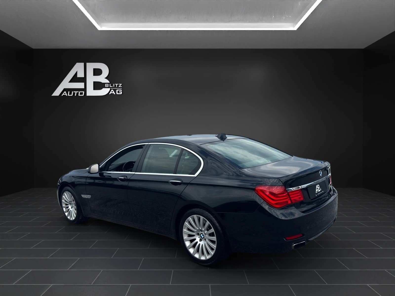 BMW 750i, Benzina, Occasioni / Usate, Automatico - 3