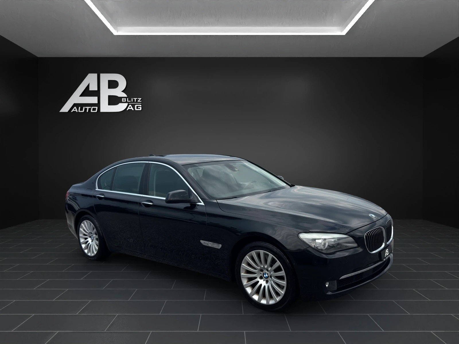 BMW 750i, Benzina, Occasioni / Usate, Automatico - 6
