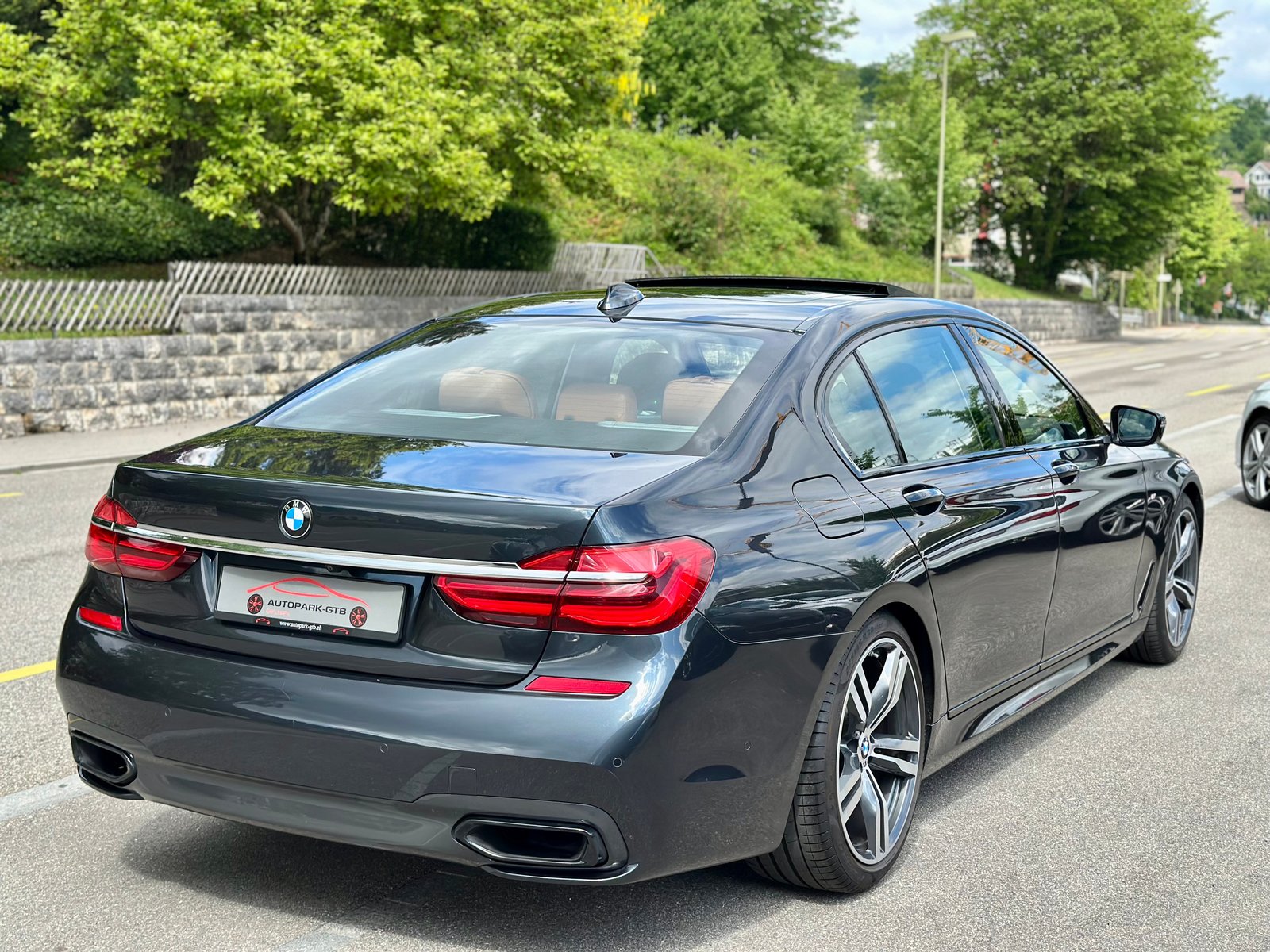 BMW 750Li, Benzin, Occasion / Gebraucht, Automatik - 7