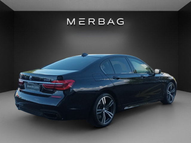 BMW 750i, Essence, Occasion / Utilisé, Automatique - 2