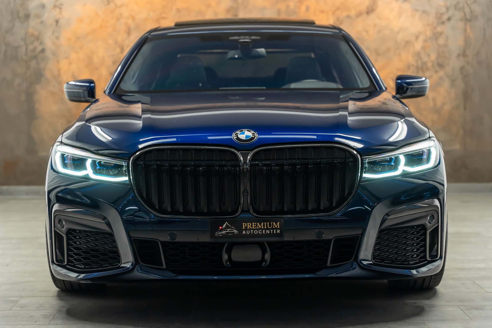 BMW 750Li M Sport Steptronic *Fond-TV*Massage*Sky Lou, Benzina, Occasioni / Usate, Automatico - 3