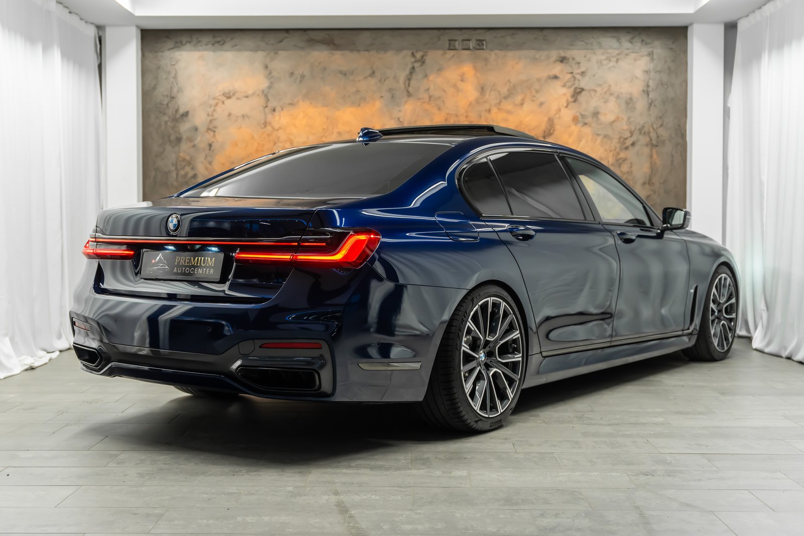 BMW 750Li M Sport Steptronic *Fond-TV*Massage*Sky Lou, Benzina, Occasioni / Usate, Automatico - 6