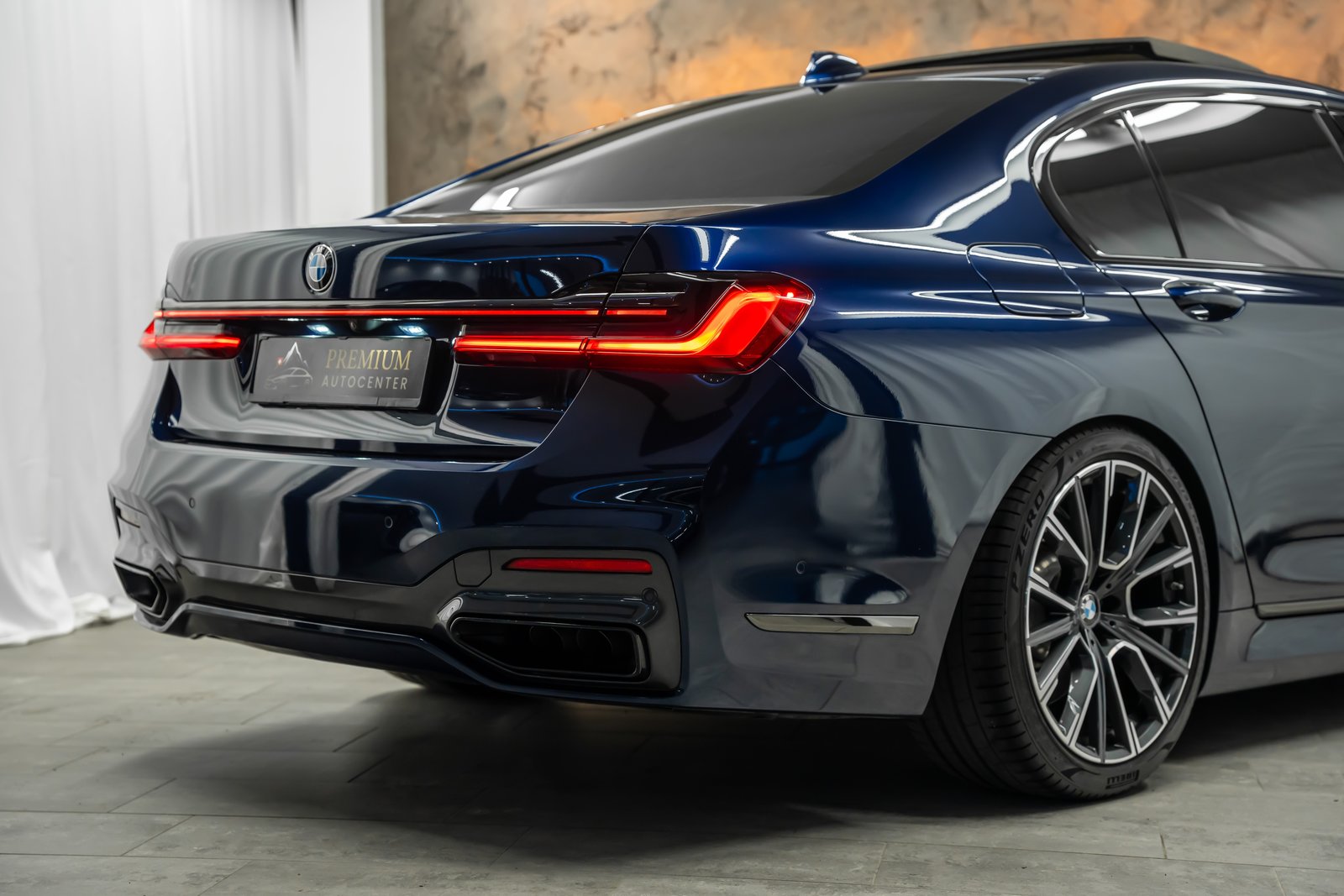BMW 750Li M Sport Steptronic *Fond-TV*Massage*Sky Lou, Benzina, Occasioni / Usate, Automatico - 7