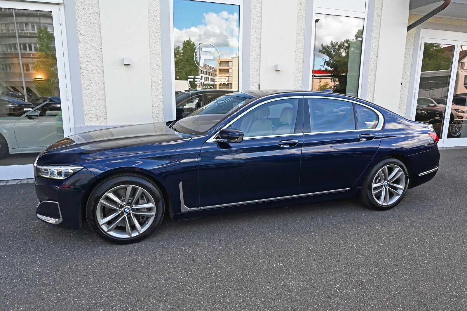BMW 750i Steptronic, Benzin, Occasion / Gebraucht, Automatik - 7