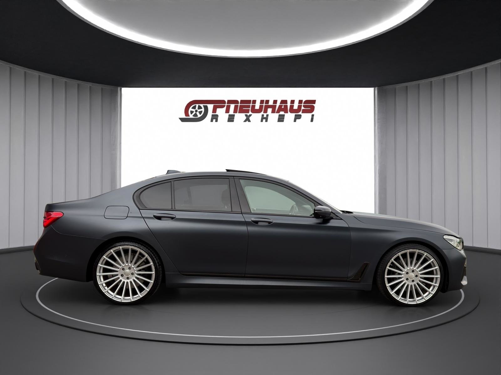 BMW 750i Steptronic, Petrol, Second hand / Used, Automatic - 7