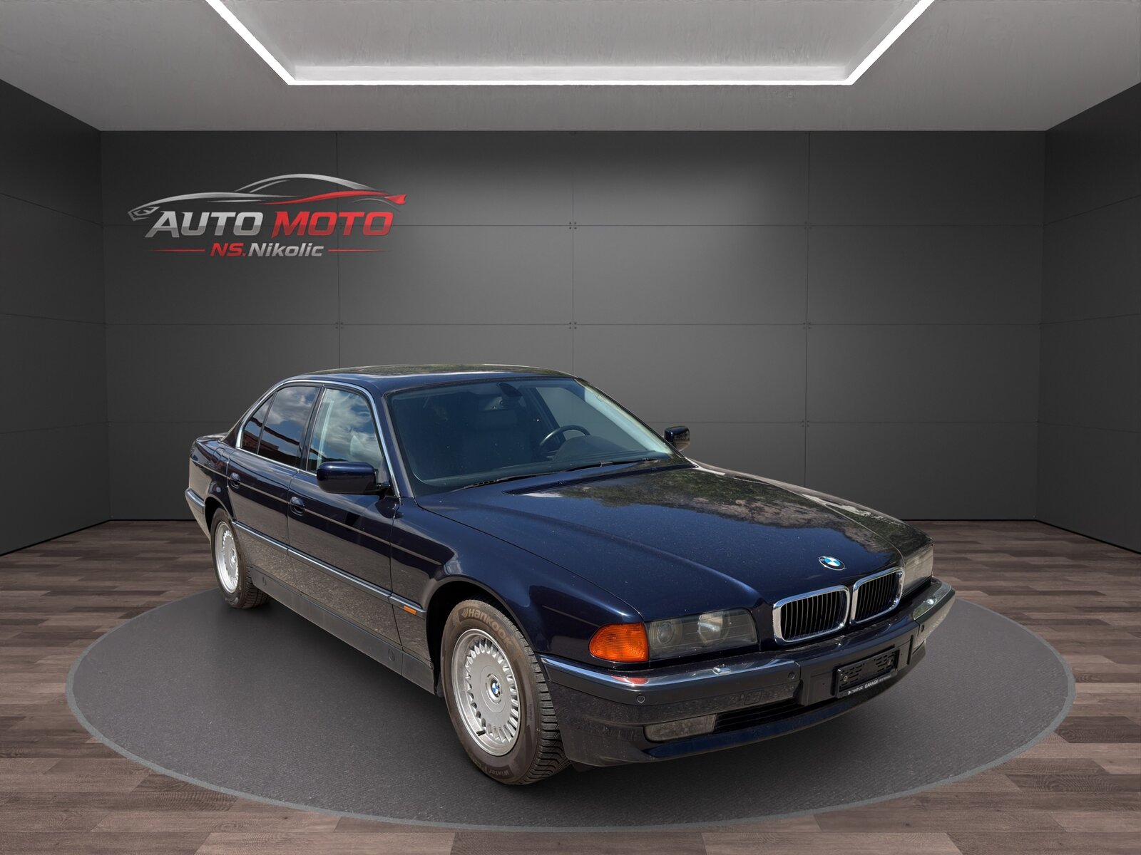 BMW 750i