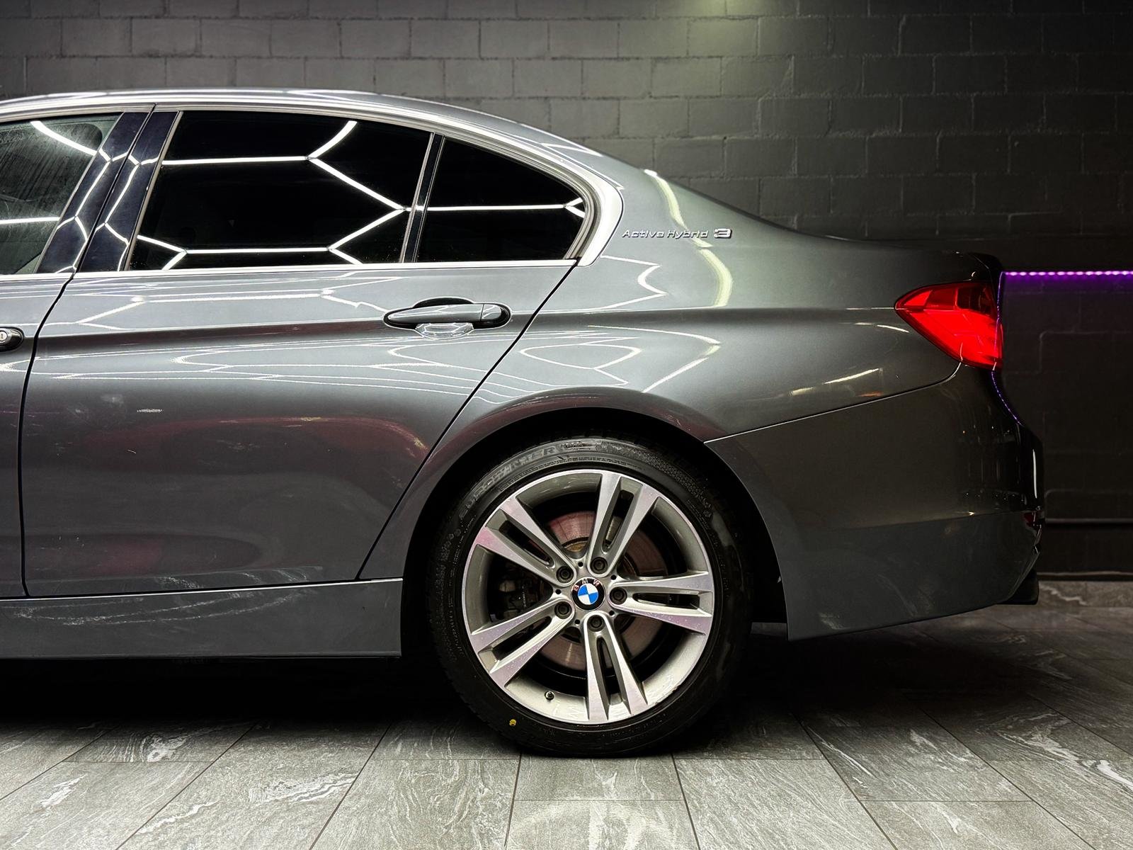 BMW ActiveHybrid 3 Sport Line Steptronic, Voll-Hybrid Benzin/Elektro, Occasion / Gebraucht, Automatik - 6