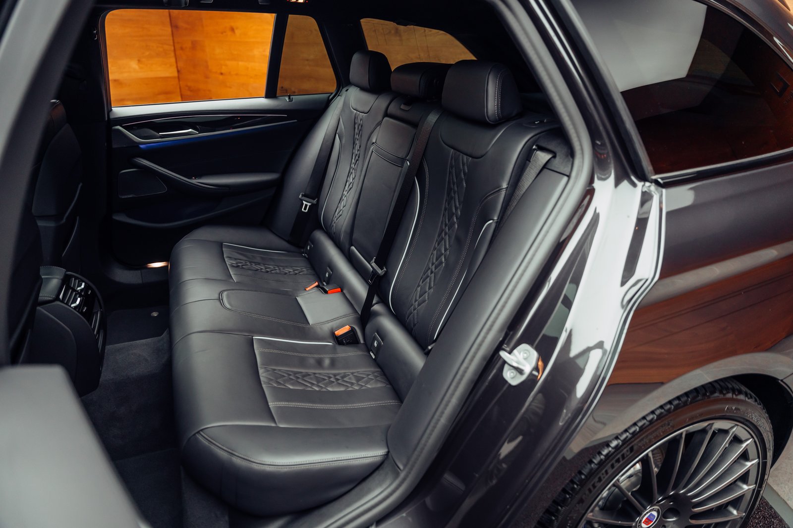 BMW ALPINA D5 S Touring Switch-Tronic, Diesel, Occasion / Gebraucht, Automat - 7