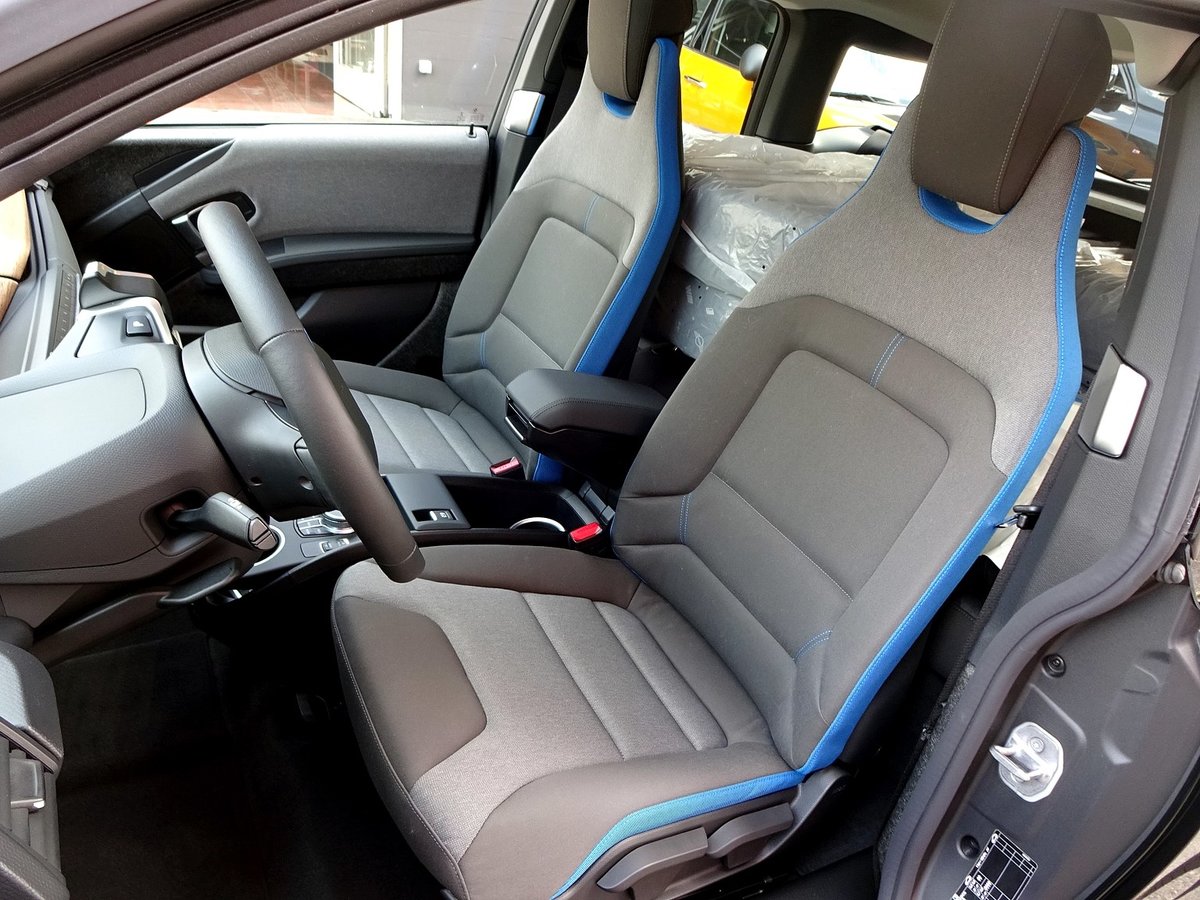 BMW i3s, Electric, Second hand / Used, Automatic - 4