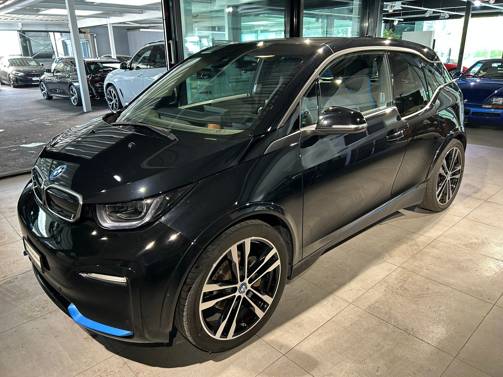 BMW i3s