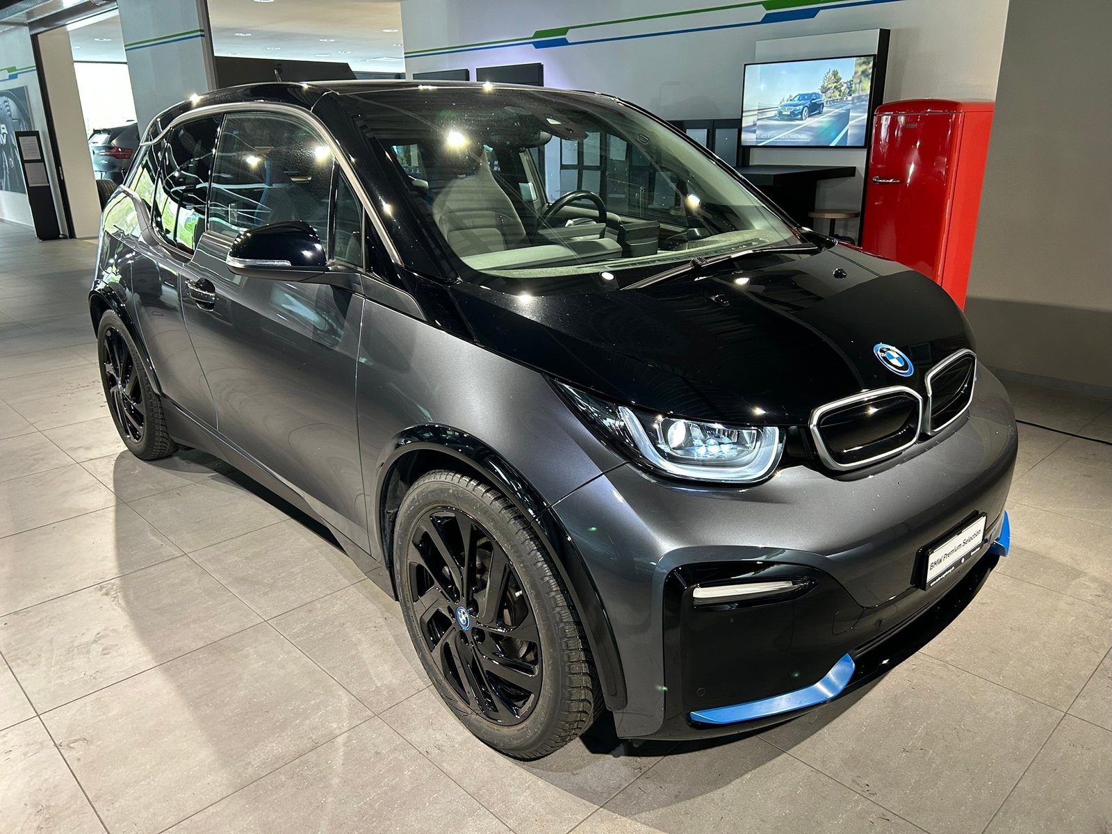 BMW i3s, Electric, Second hand / Used, Automatic - 4