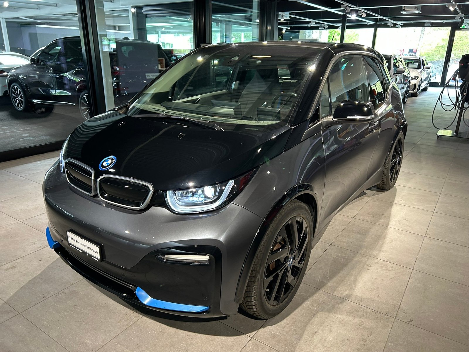 BMW i3s, Electric, Second hand / Used, Automatic - 6