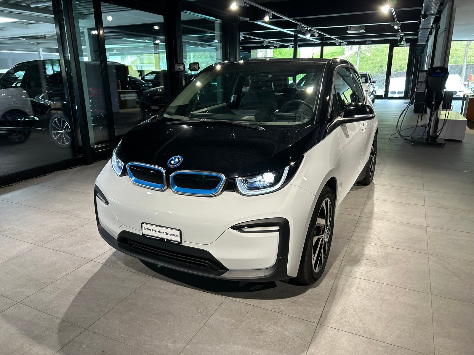 BMW i3, Électrique, Occasion / Utilisé, Automatique - 4
