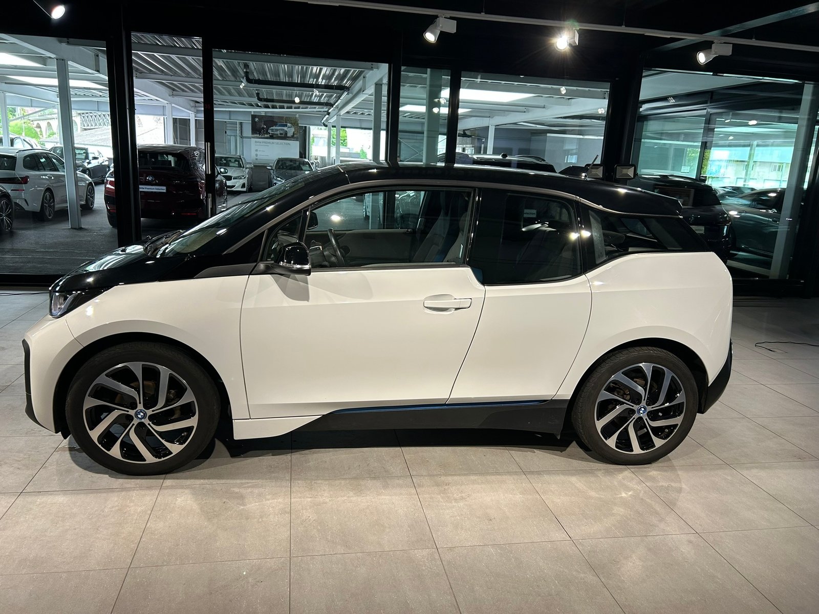BMW i3, Électrique, Occasion / Utilisé, Automatique - 7